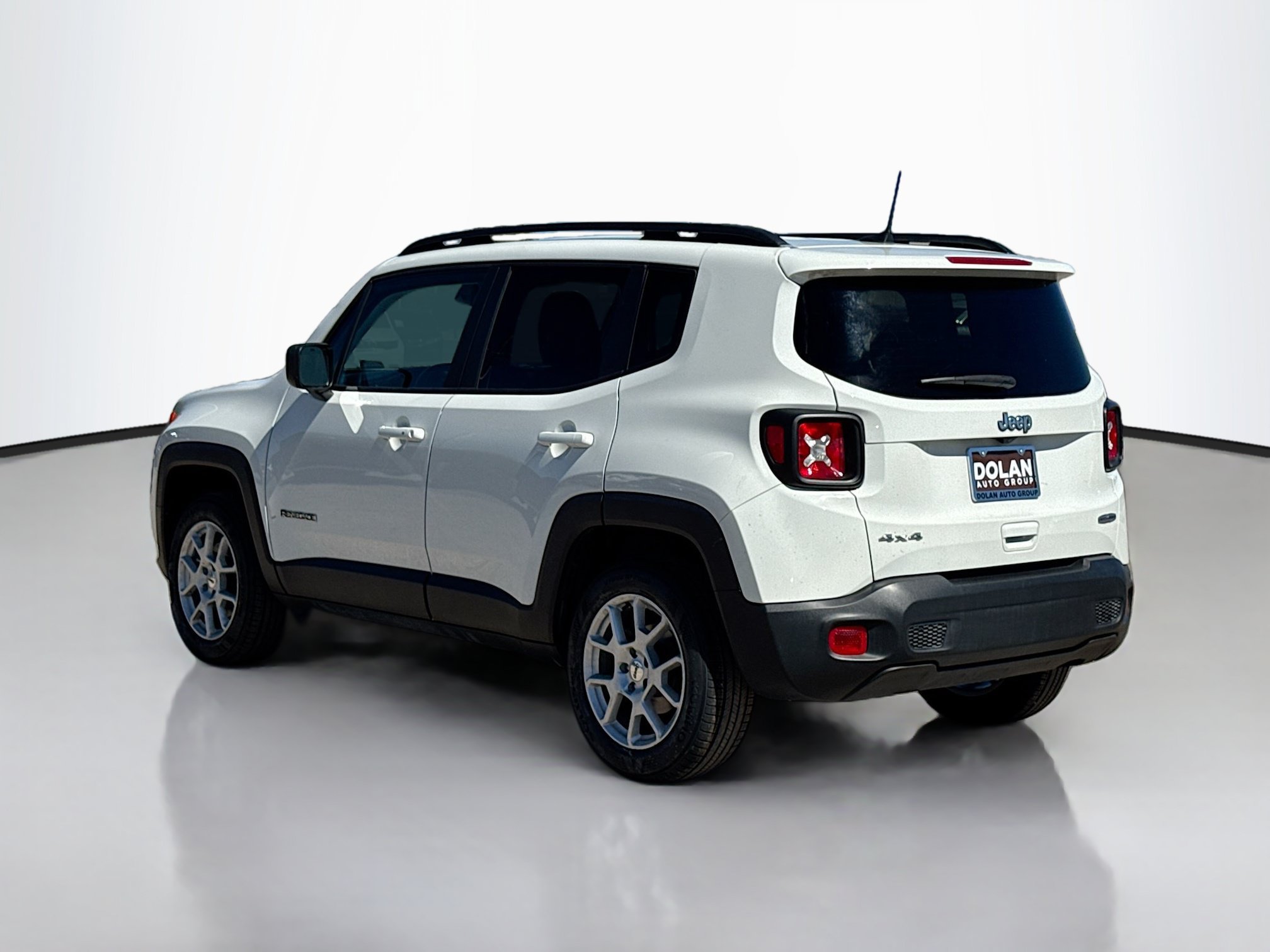 Used 2022 Jeep Renegade Latitude Sport Utility