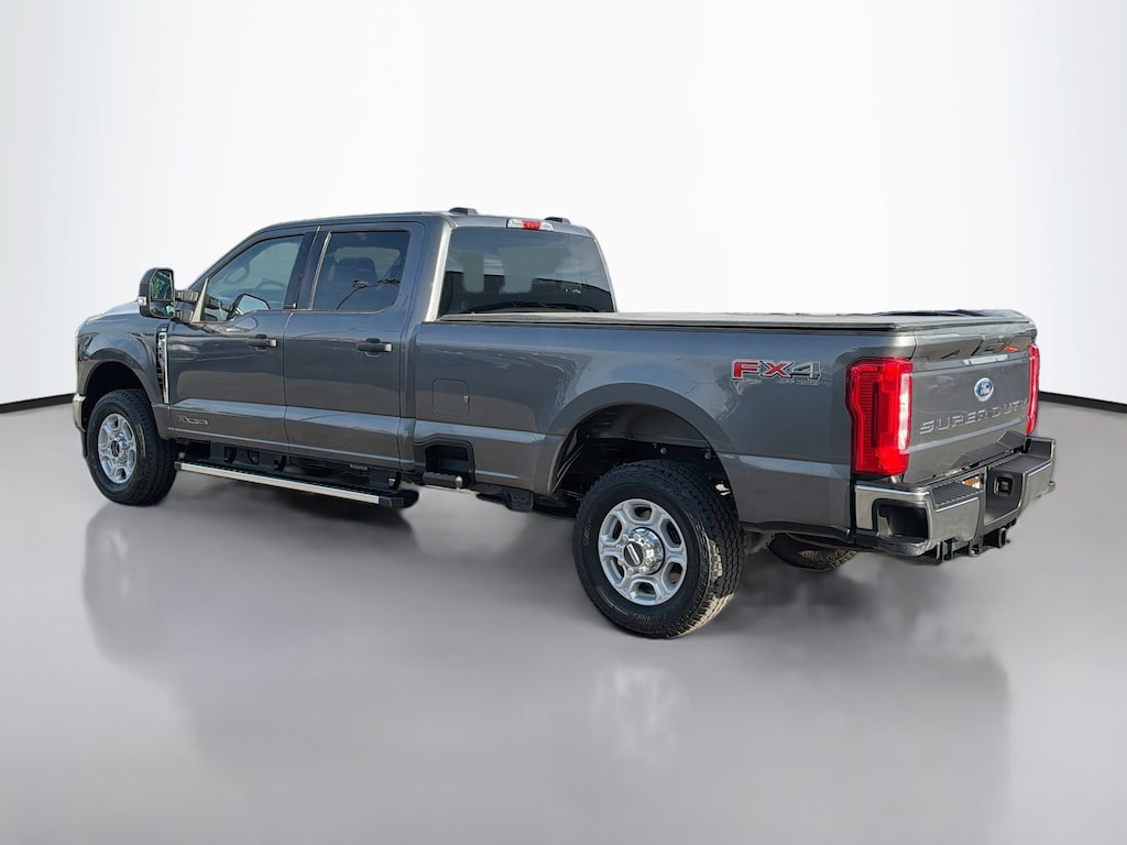 Used 2025 Ford F-350 Crew Cab Pickup