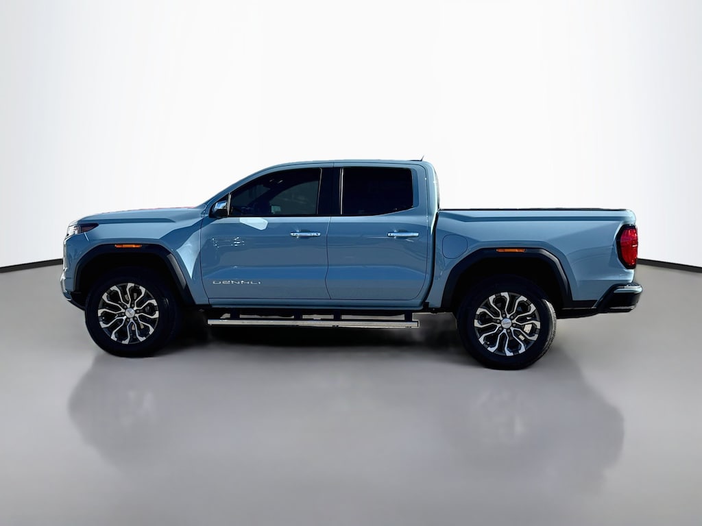 Used 2025 GMC Canyon Denali Crew Cab Pickup