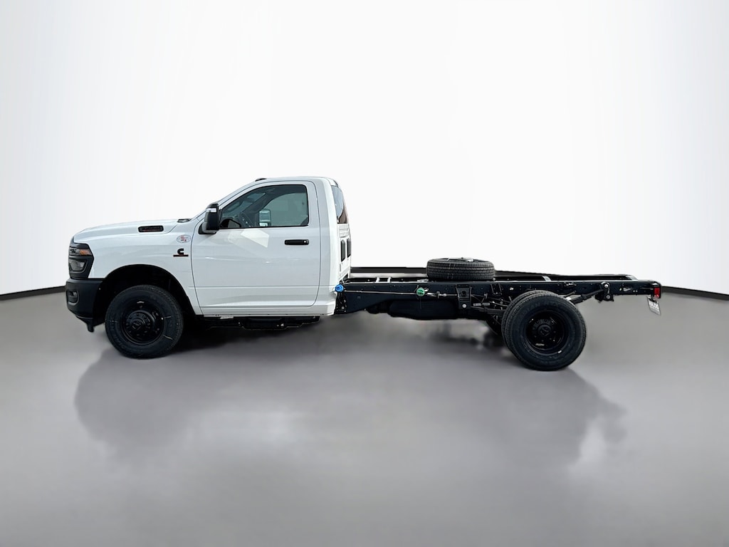 New 2026 Ram 3500 Chassis Cab Tradesman/Big Horn Pickup