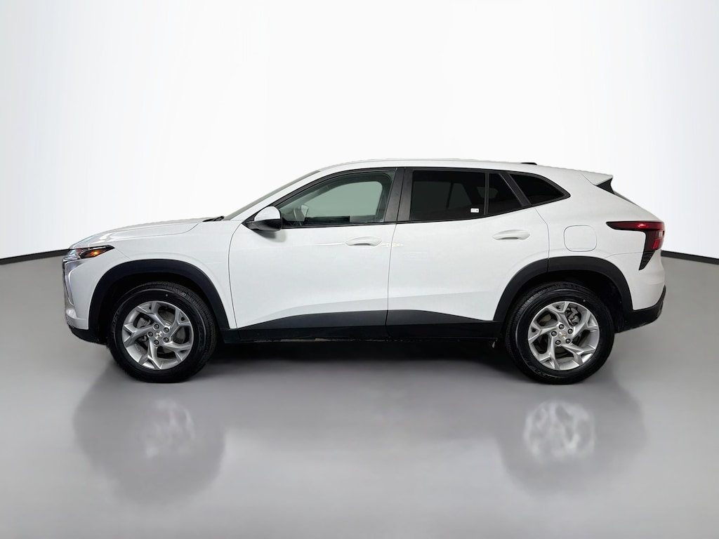 Used 2024 Chevrolet Trax LS Sport Utility