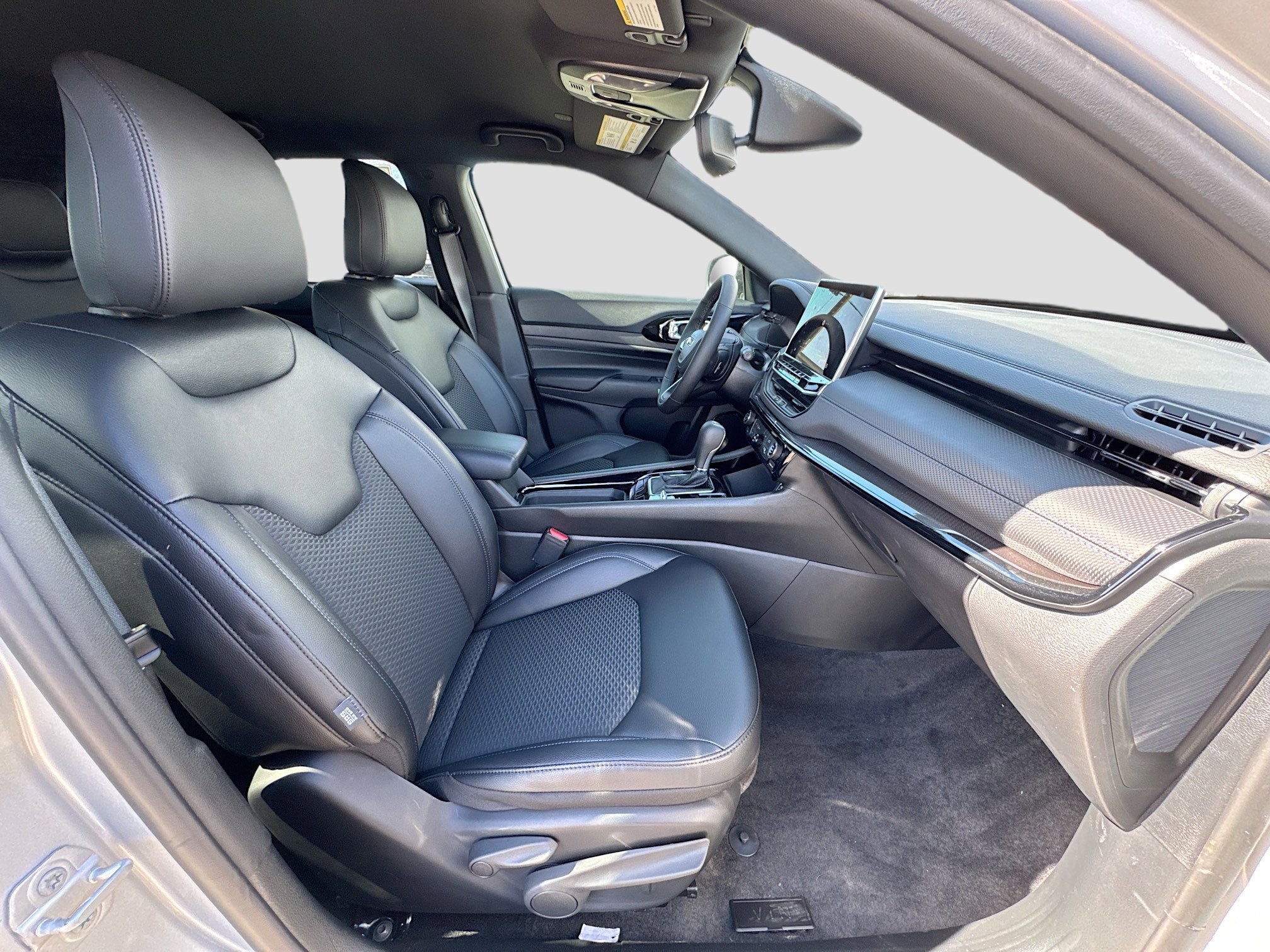 2026 Jeep Compass Latitude Altitude - Photo 24