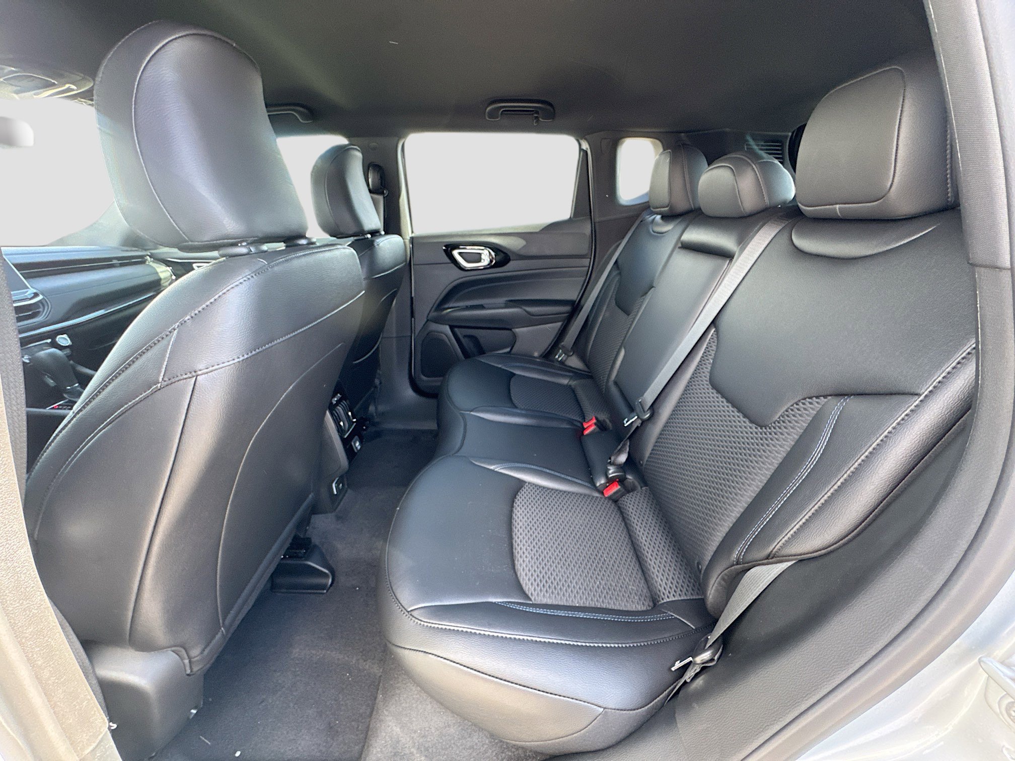 2026 Jeep Compass Latitude Altitude - Photo 12