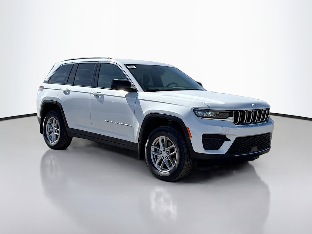 New 2026 Jeep Grand Cherokee Laredo Sport Utility