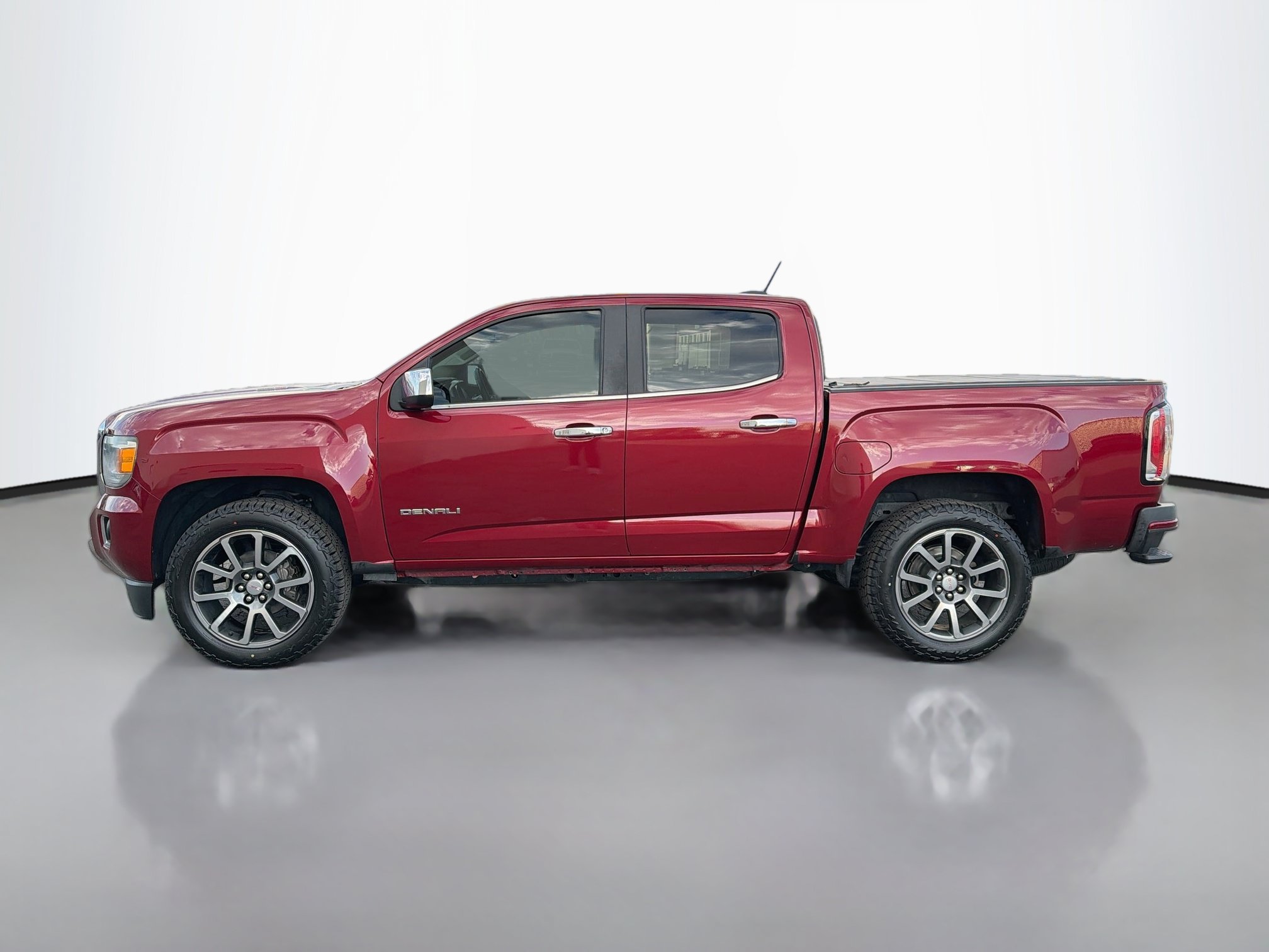 Used 2019 GMC Canyon Denali Crew Cab Pickup