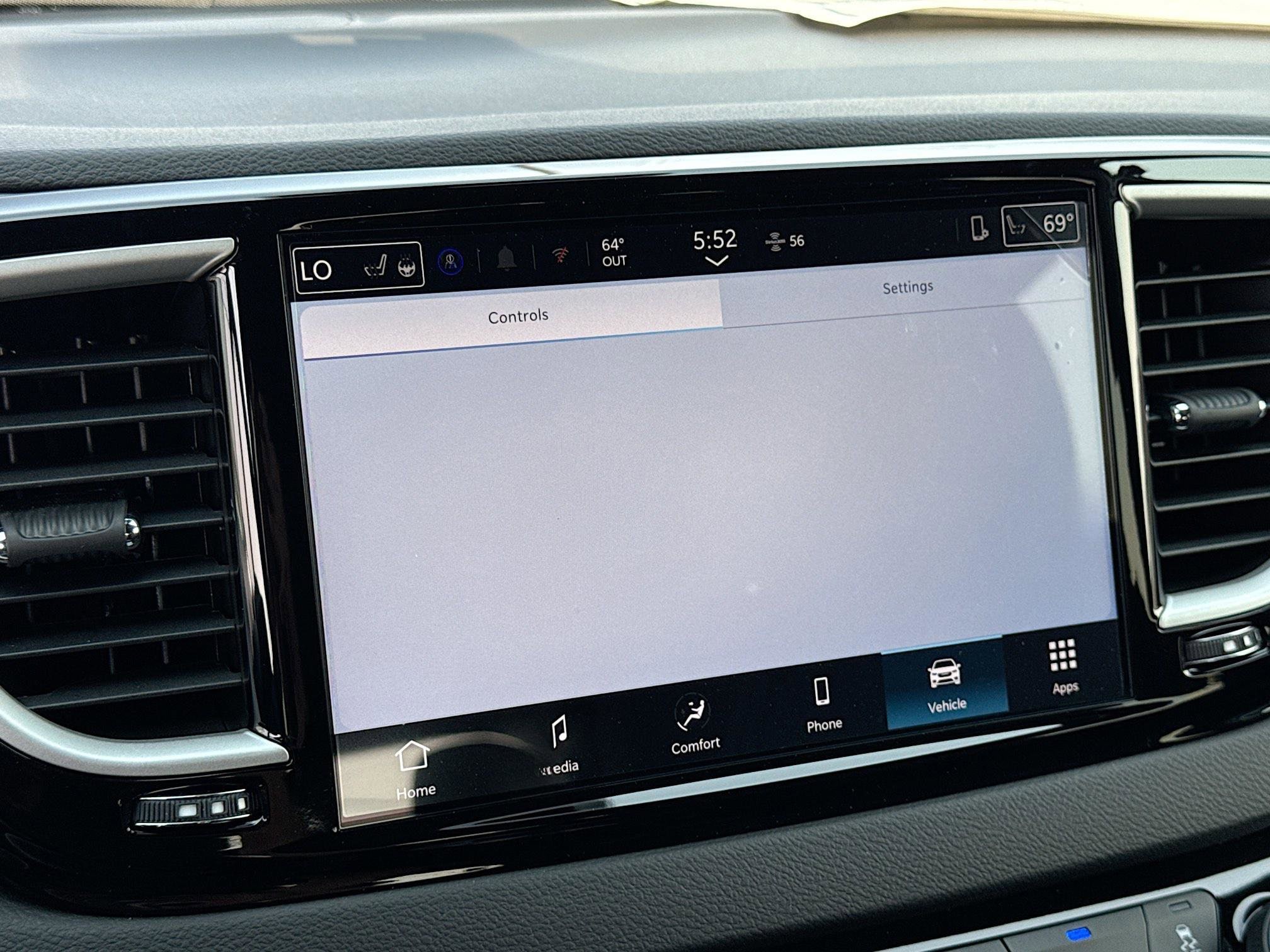 2026 Chrysler Voyager LX - Photo 19