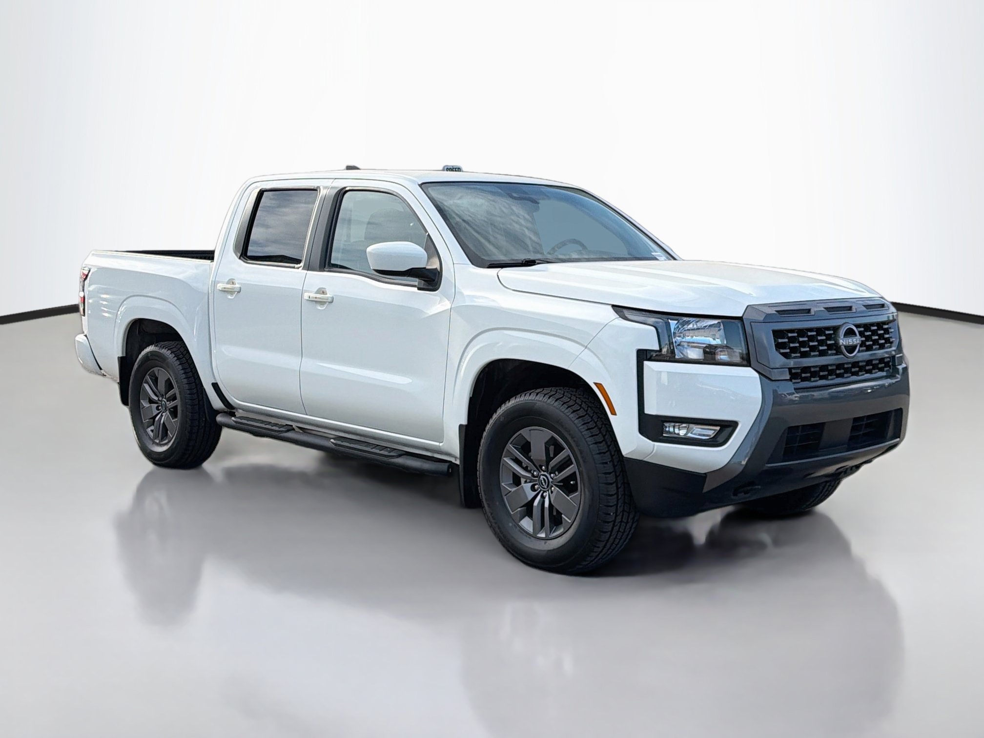 Used 2025 Nissan Frontier SV Crew Cab Pickup