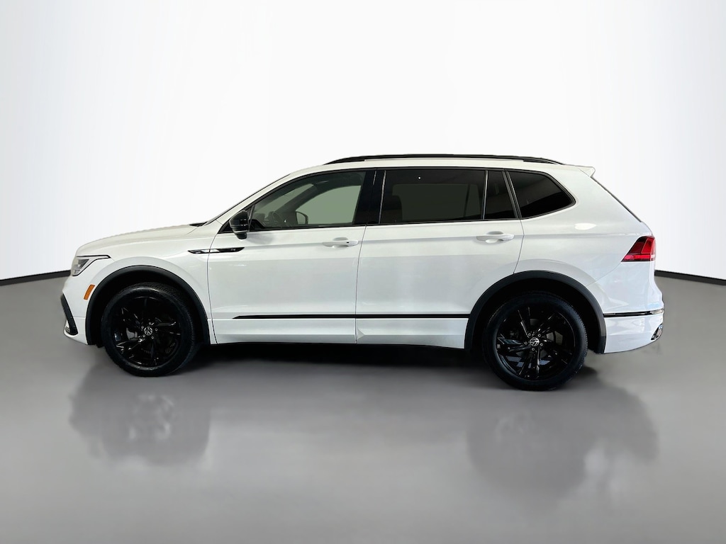 Used 2023 Volkswagen Tiguan SE R-Line Black Sport Utility