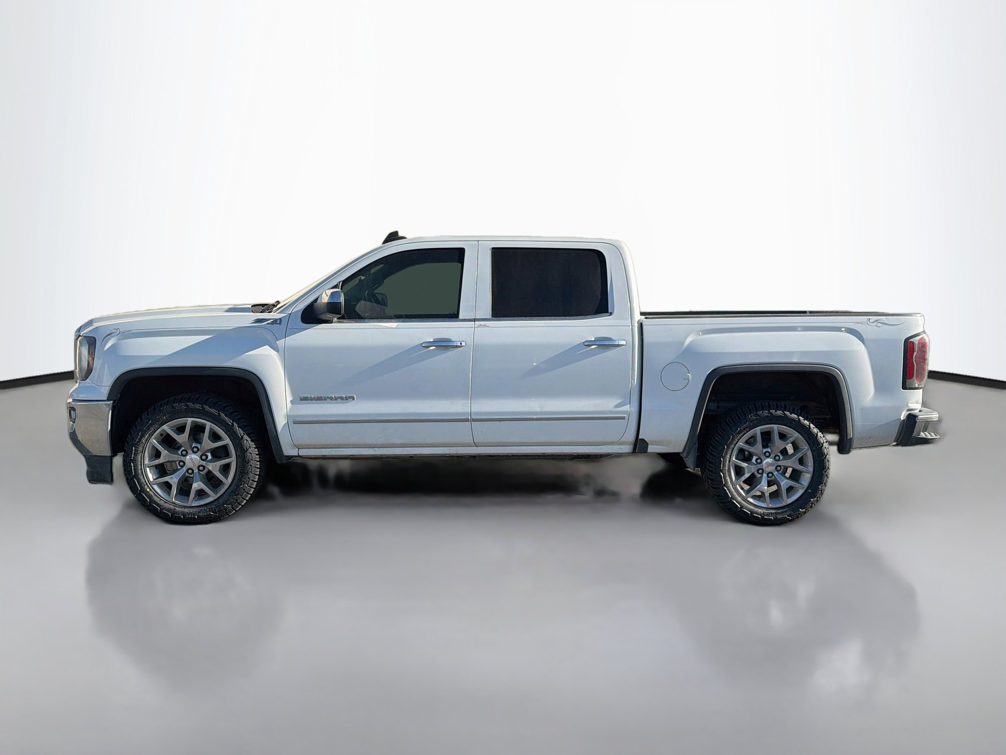 Used 2016 GMC Sierra 1500 SLT Crew Cab Pickup