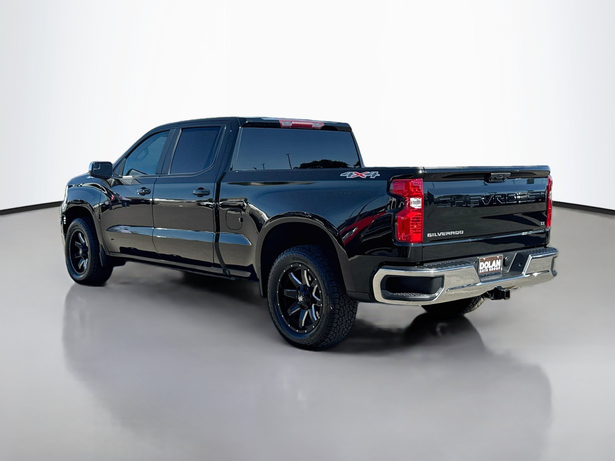 Used 2023 Chevrolet Silverado 1500 LT w/1LT Crew Cab Pickup