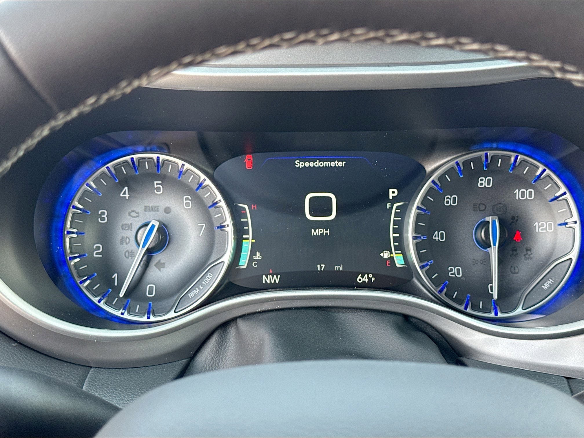 2026 Chrysler Voyager LX - Photo 15