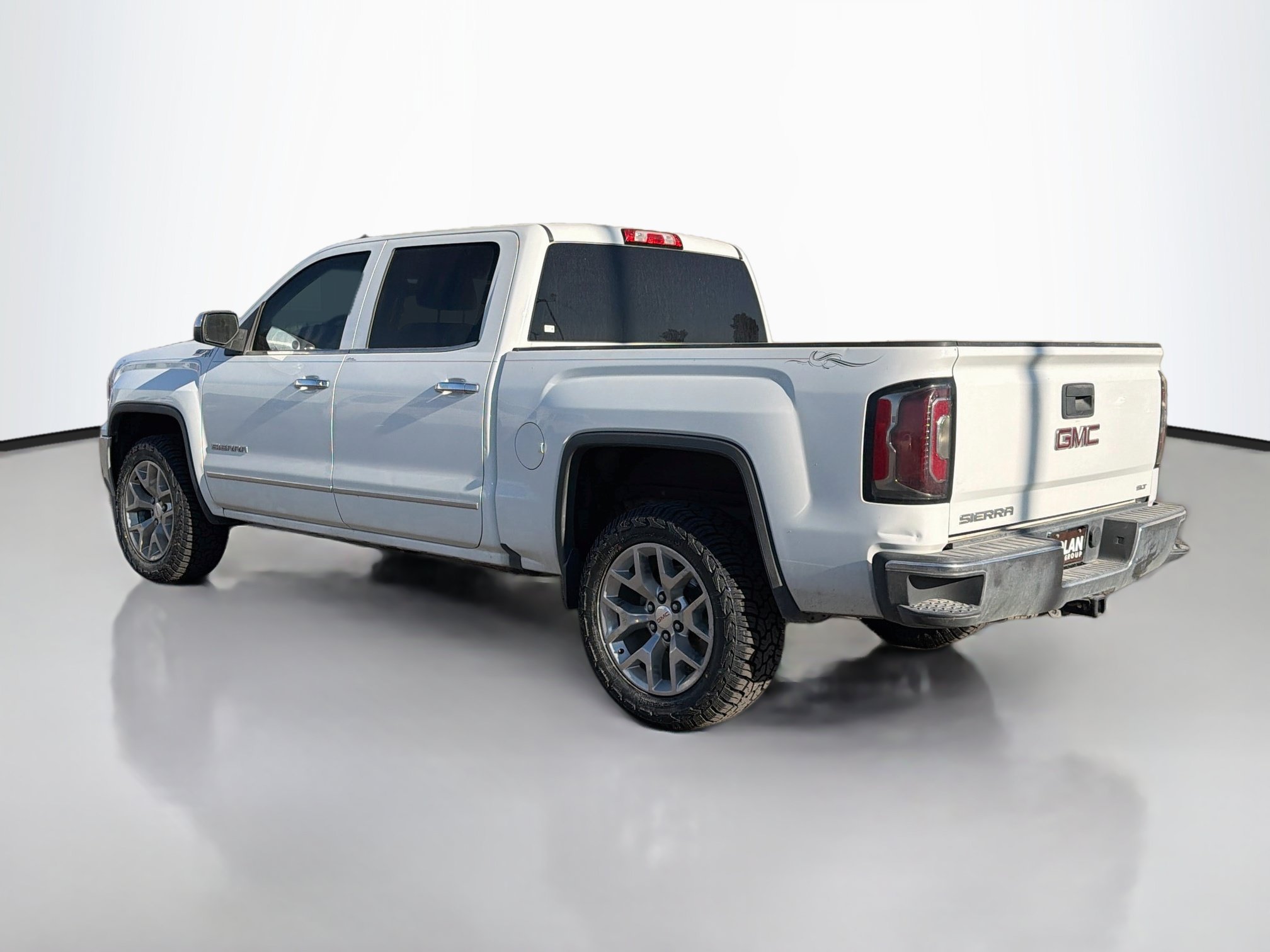 Used 2016 GMC Sierra 1500 SLT Crew Cab Pickup