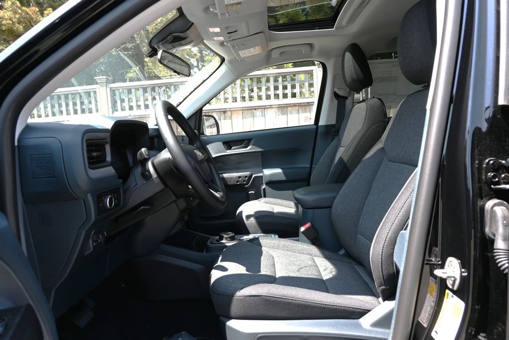 2025 Ford Maverick XLT - Photo 3