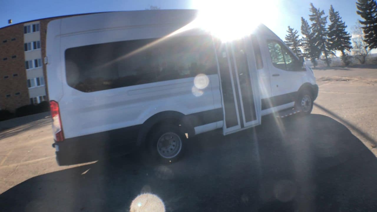 2018 Ford Transit Wagon XL - Photo 8