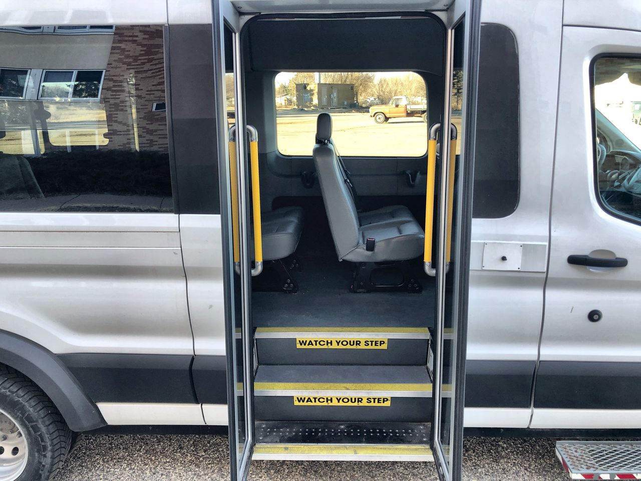 2018 Ford Transit Wagon XL - Photo 23