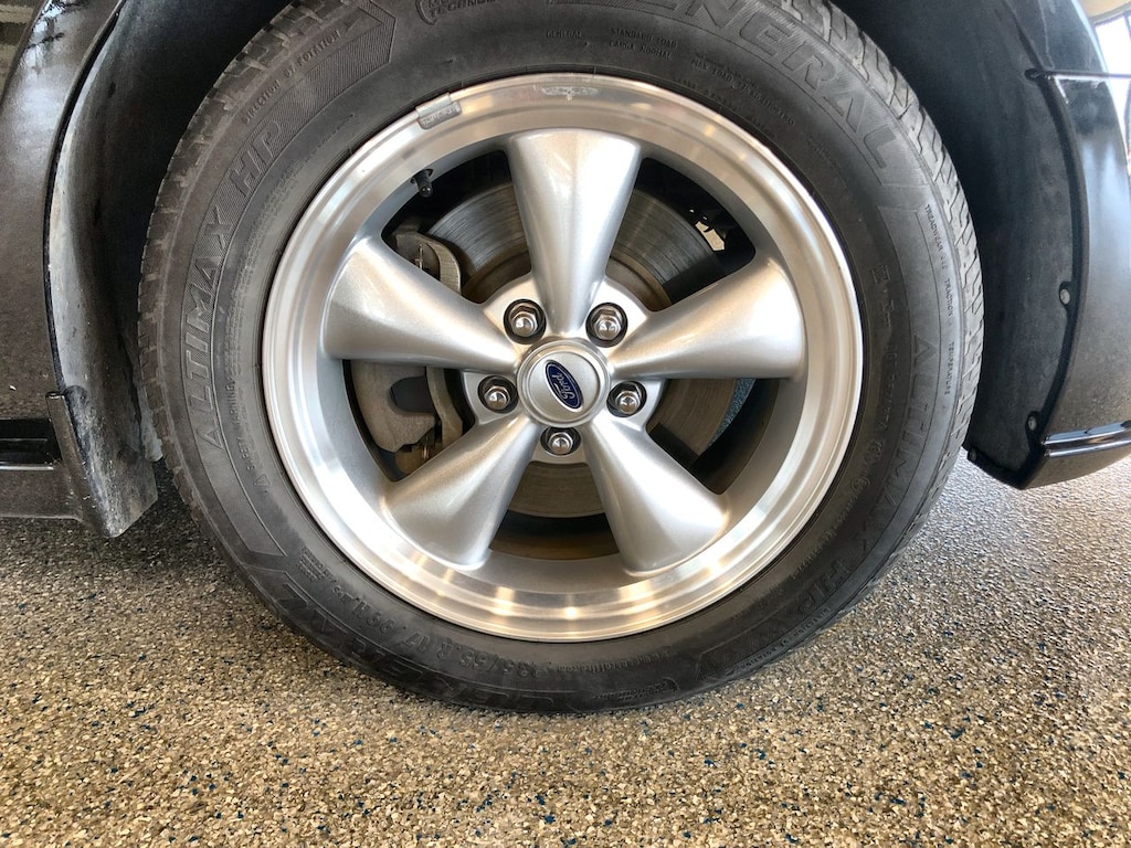 Used 2007 Ford Mustang Car