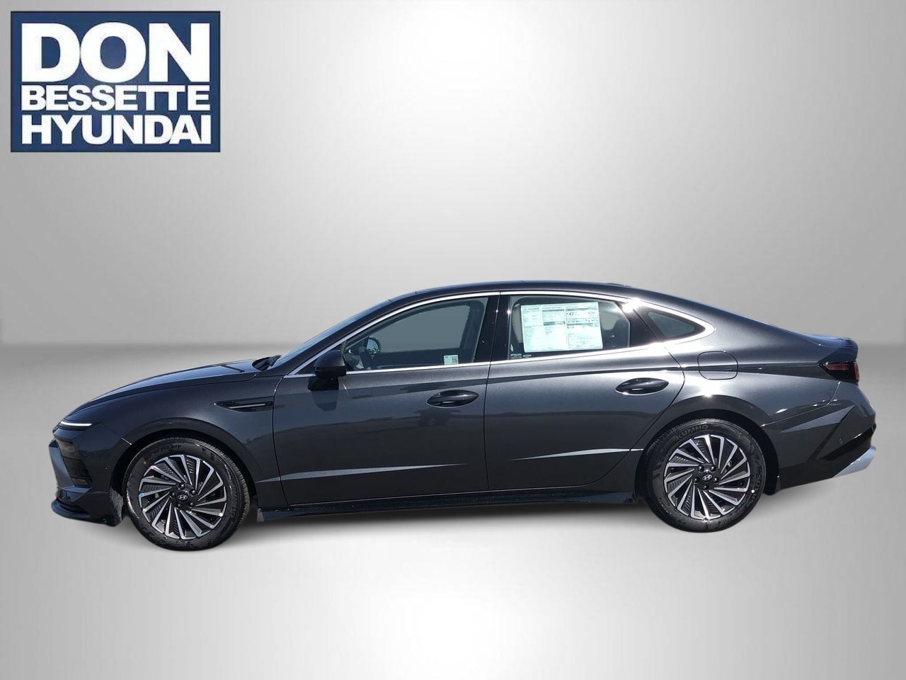 2025 Hyundai Sonata Hybrid