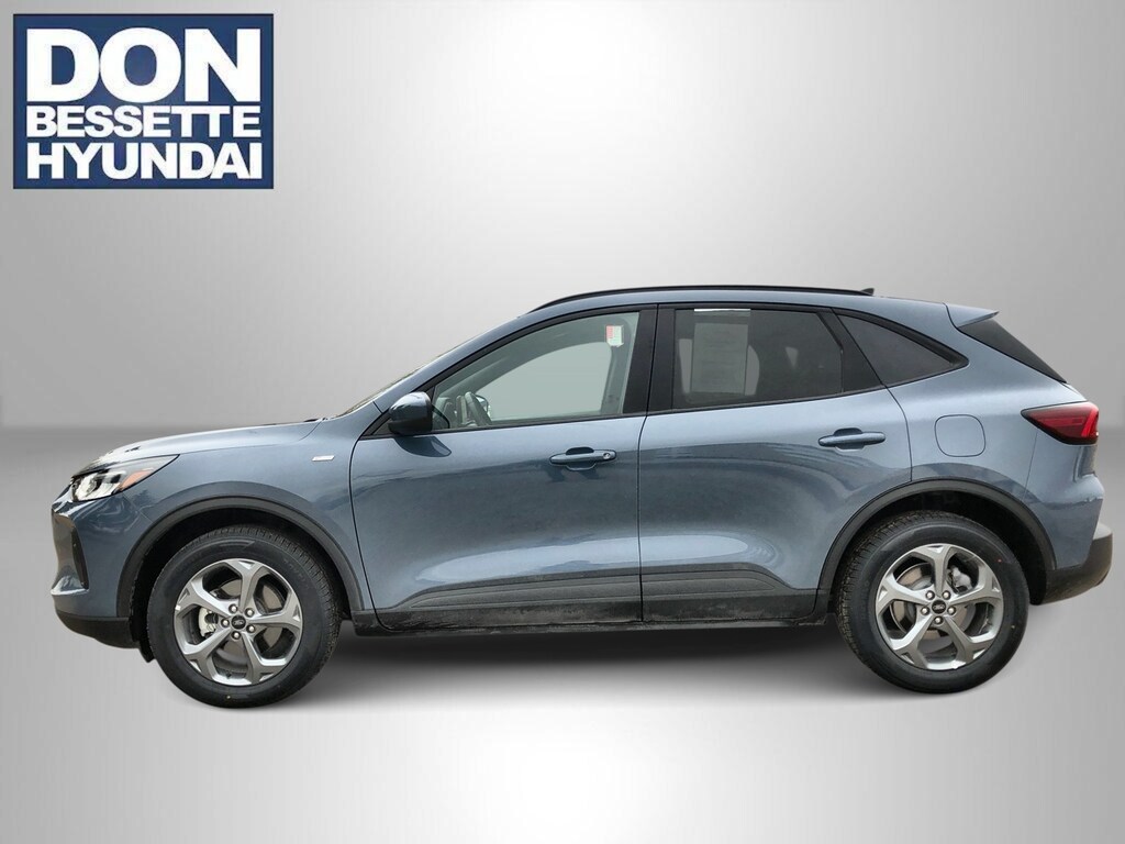 Used 2025 Ford Escape ST-Line Select Sport Utility