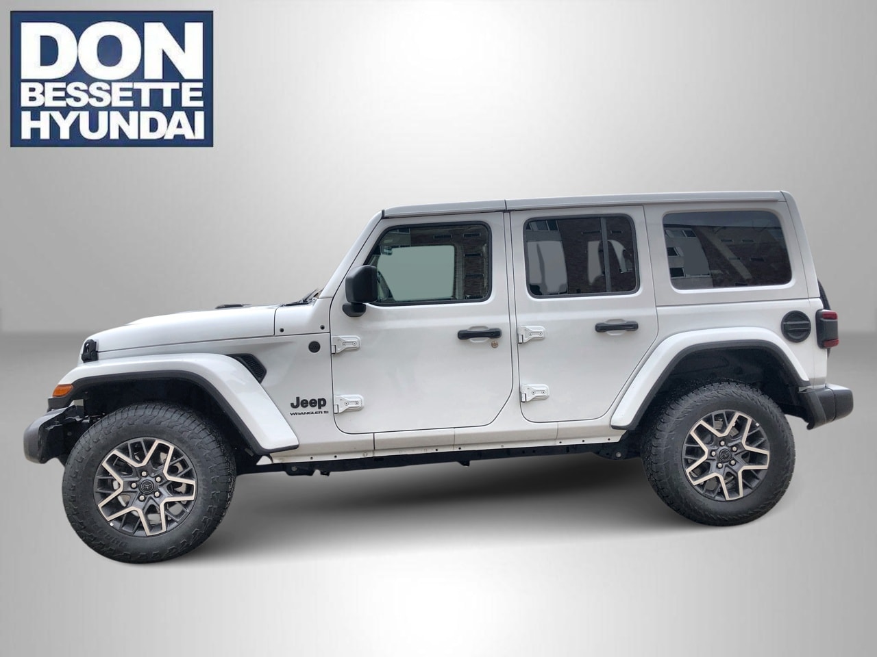 2025 Jeep Wrangler 4-Door Sahara