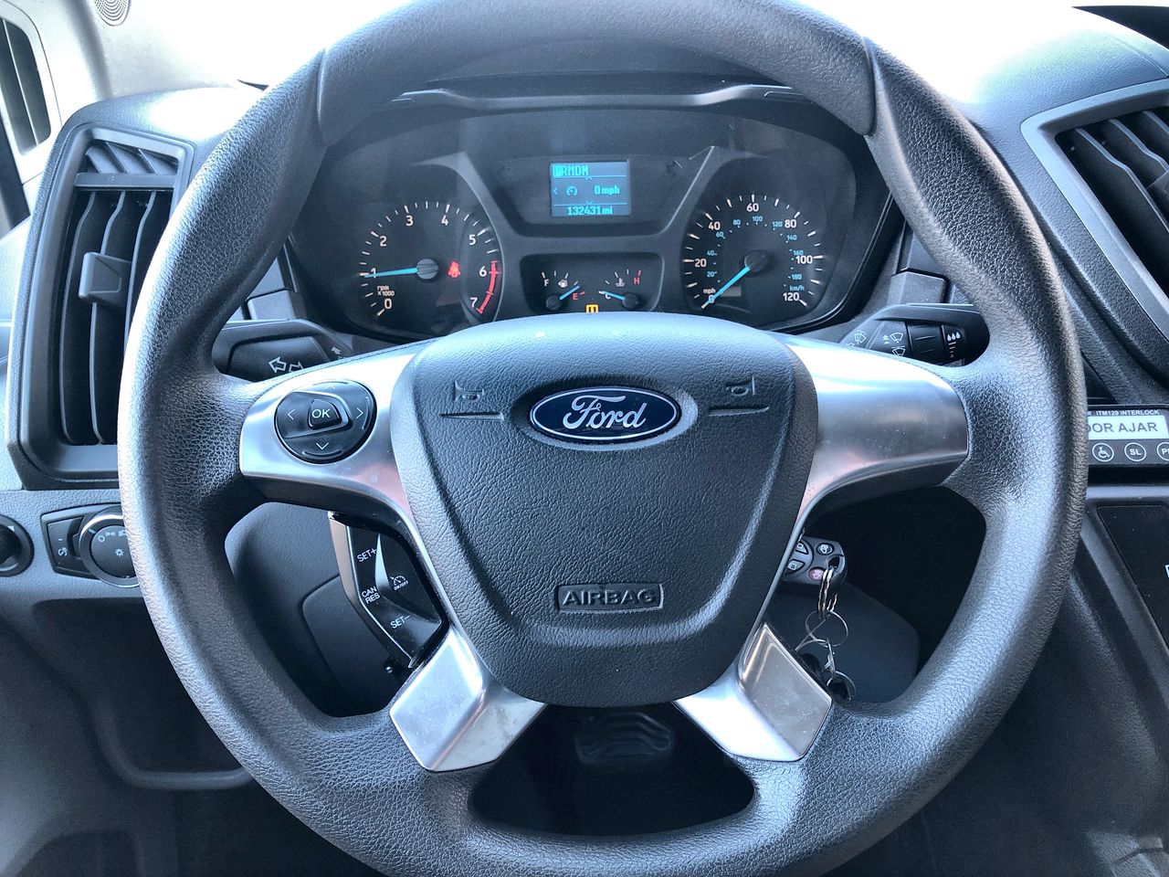 2018 Ford Transit Wagon XL - Photo 14