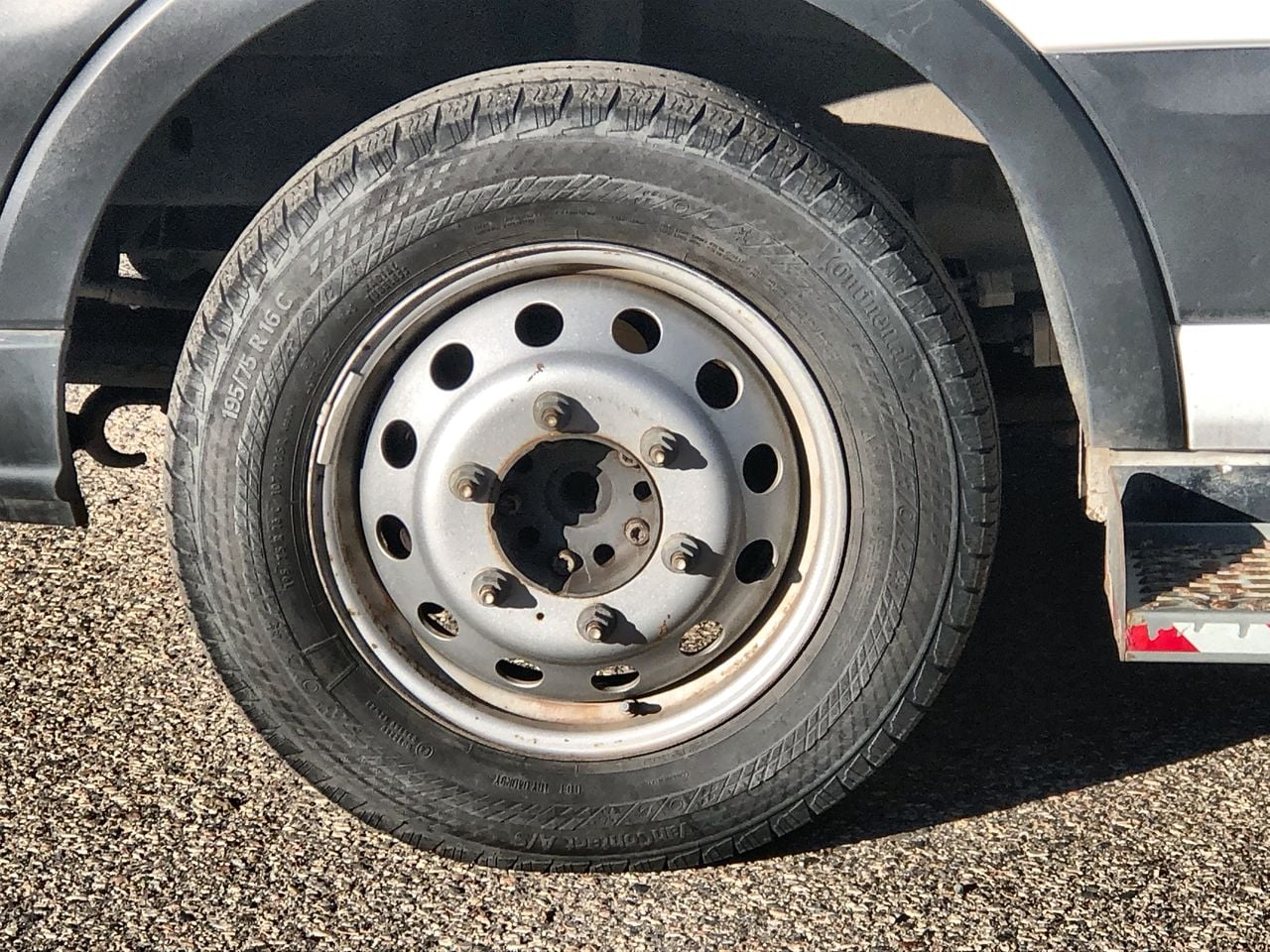 2018 Ford Transit Wagon XL - Photo 10