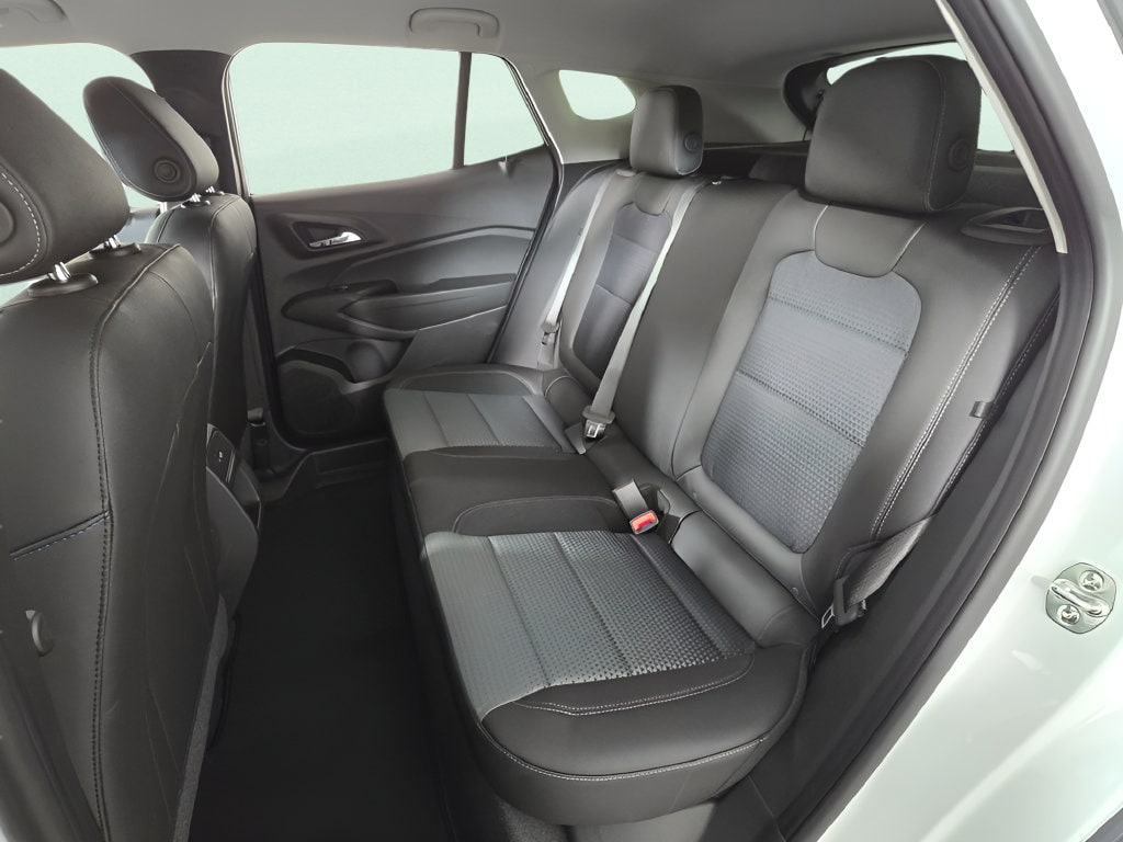 2026 Chevrolet Trax LT - Photo 13