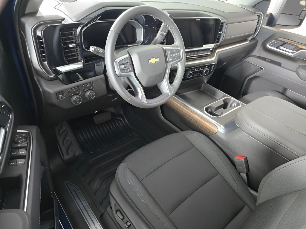 2026 Chevrolet Silverado 3500 HD LT - Photo 11