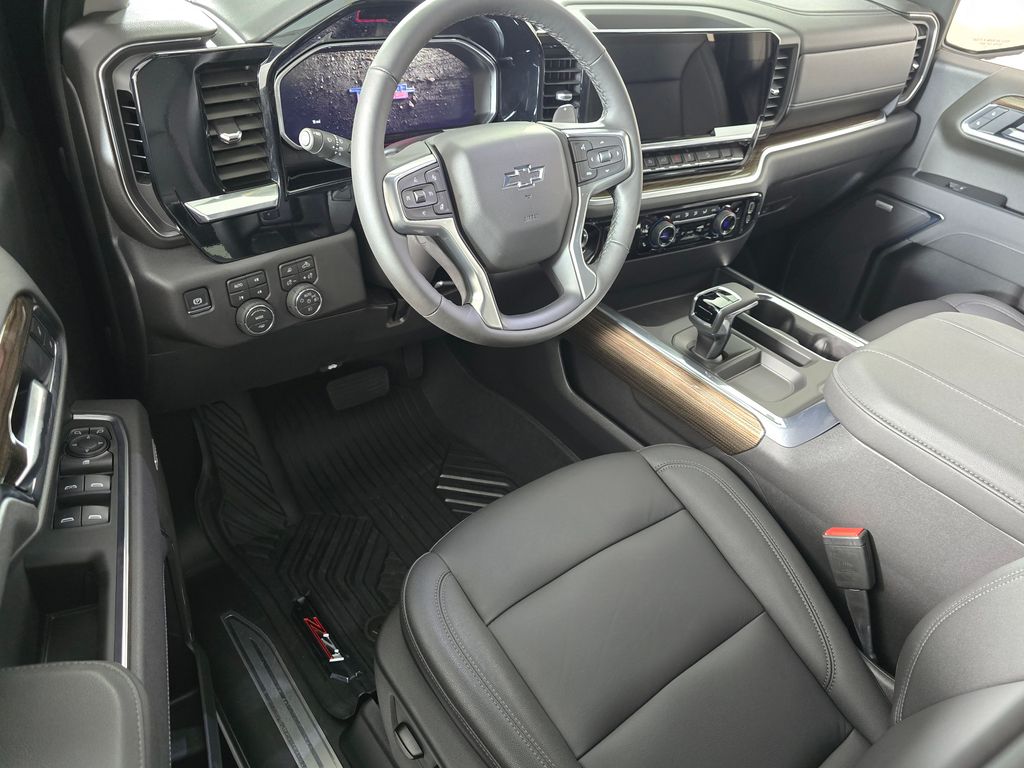 2026 Chevrolet Silverado 1500 LT Trail Boss - Photo 11