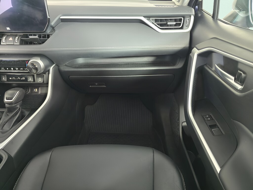 2024 Toyota RAV4 XLE Premium - Photo 21
