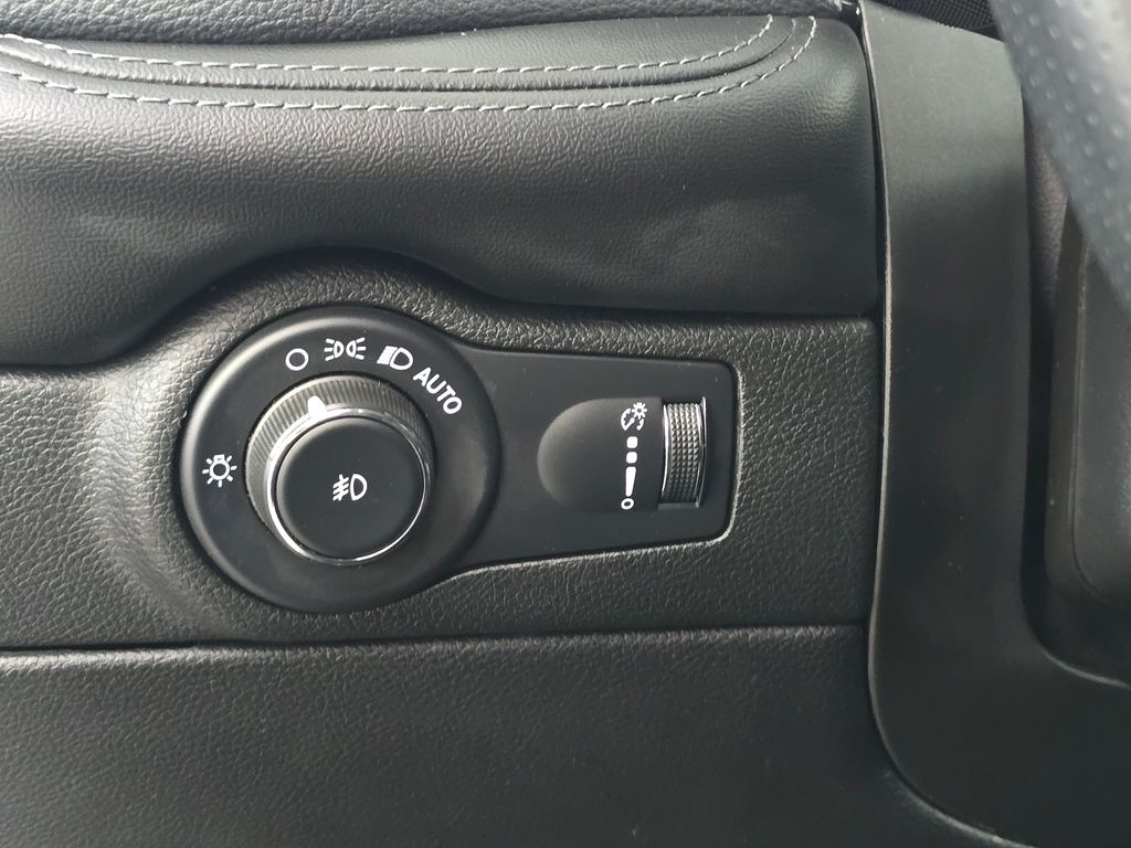 2022 Dodge Durango SXT - Photo 22