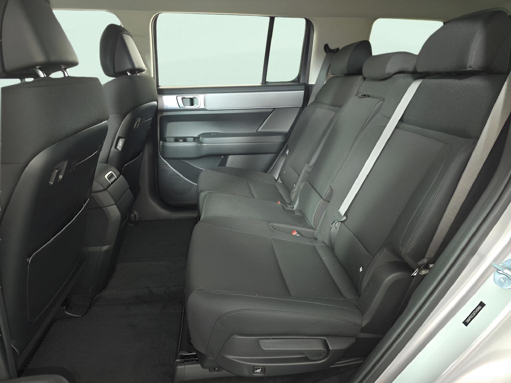 2026 Hyundai Santa Fe SE - Photo 14