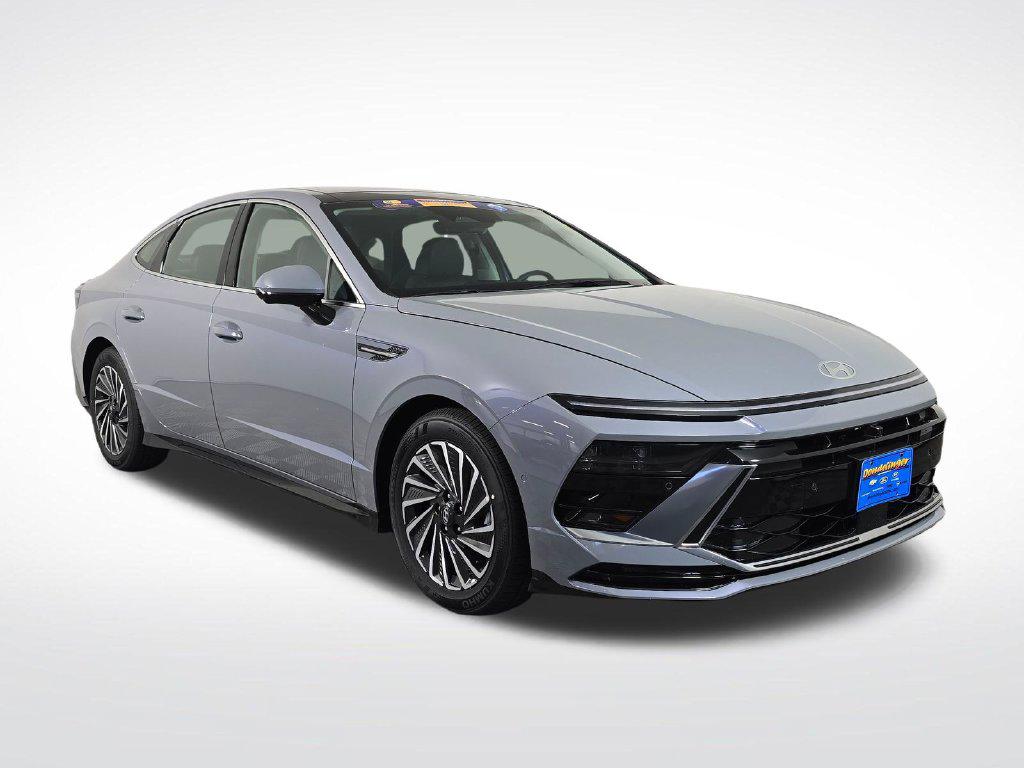 2026 Hyundai Sonata Hybrid Limited Sedan