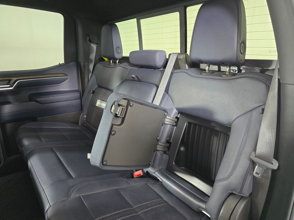 2024 Chevrolet Silverado 1500 High Country - Photo 16