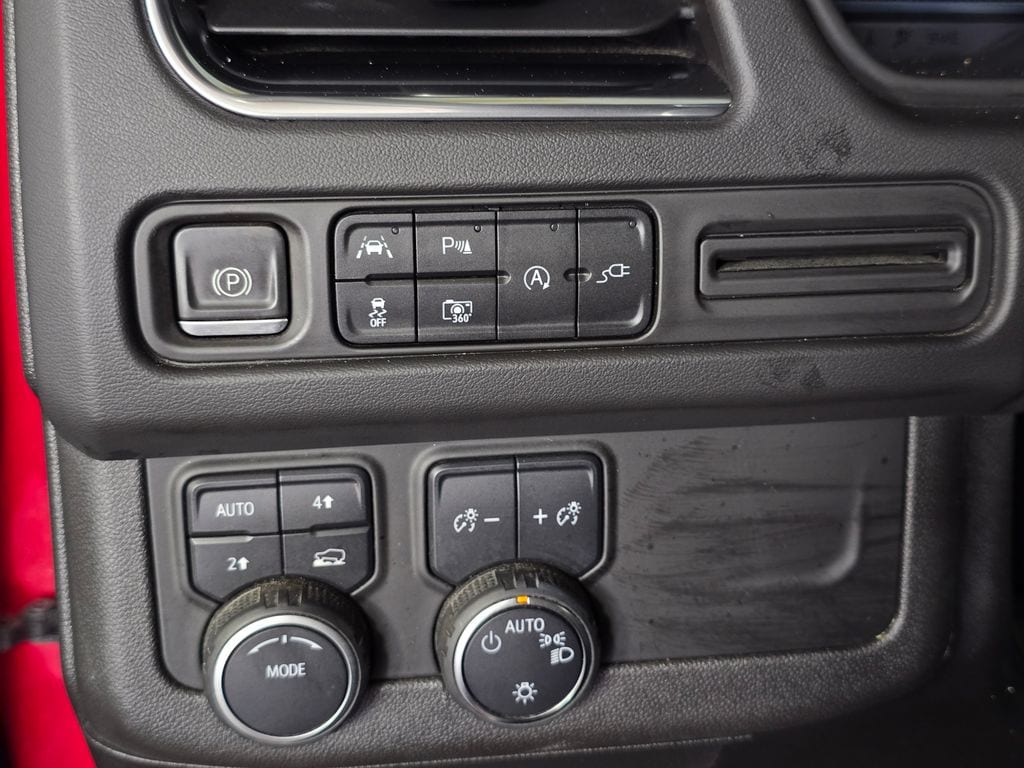 2022 Chevrolet Suburban RST - Photo 23