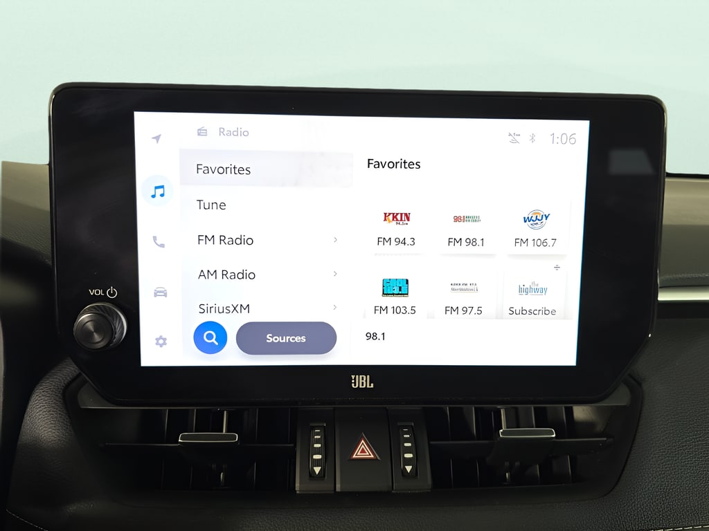 2024 Toyota RAV4 XLE Premium - Photo 30