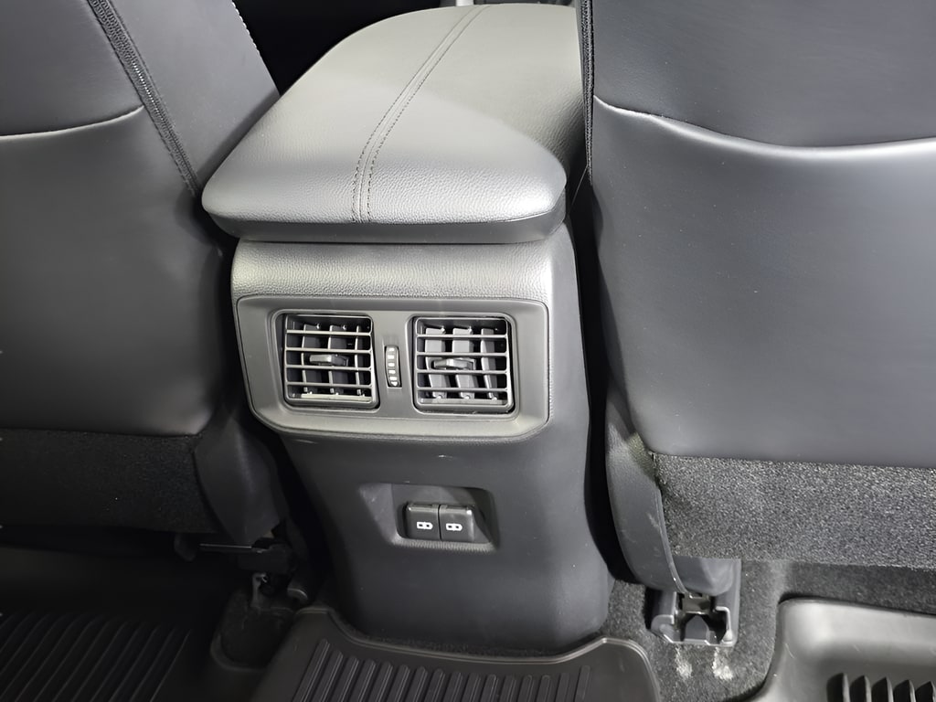 2024 Toyota RAV4 XLE Premium - Photo 19