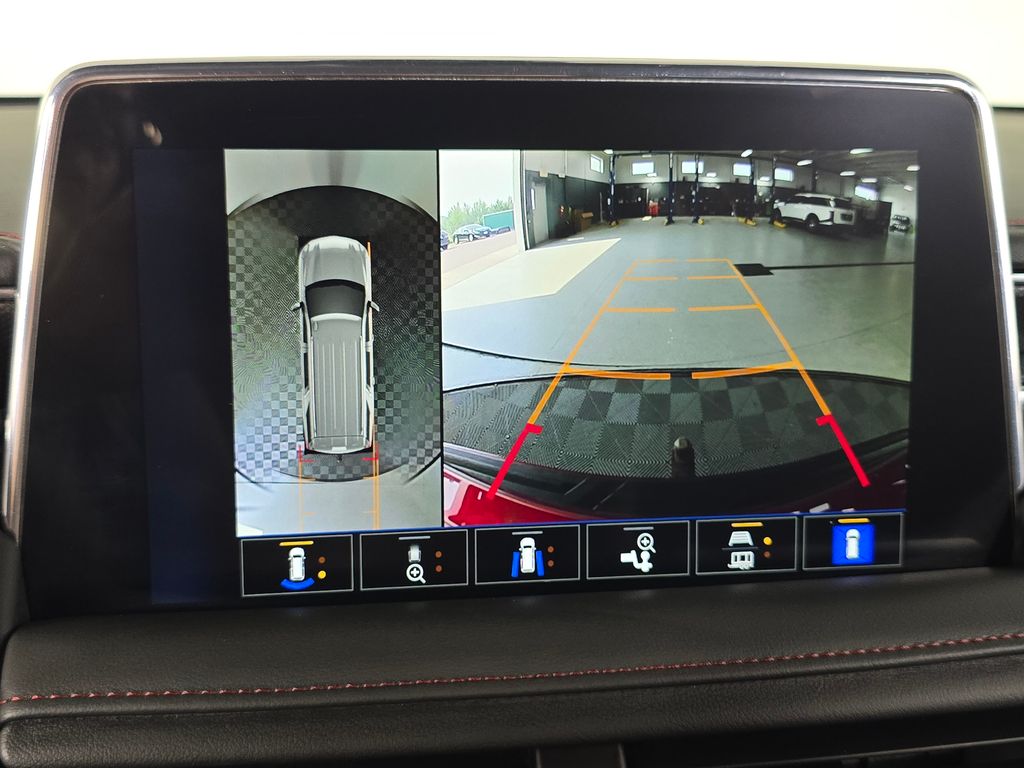 2022 Chevrolet Suburban RST - Photo 28