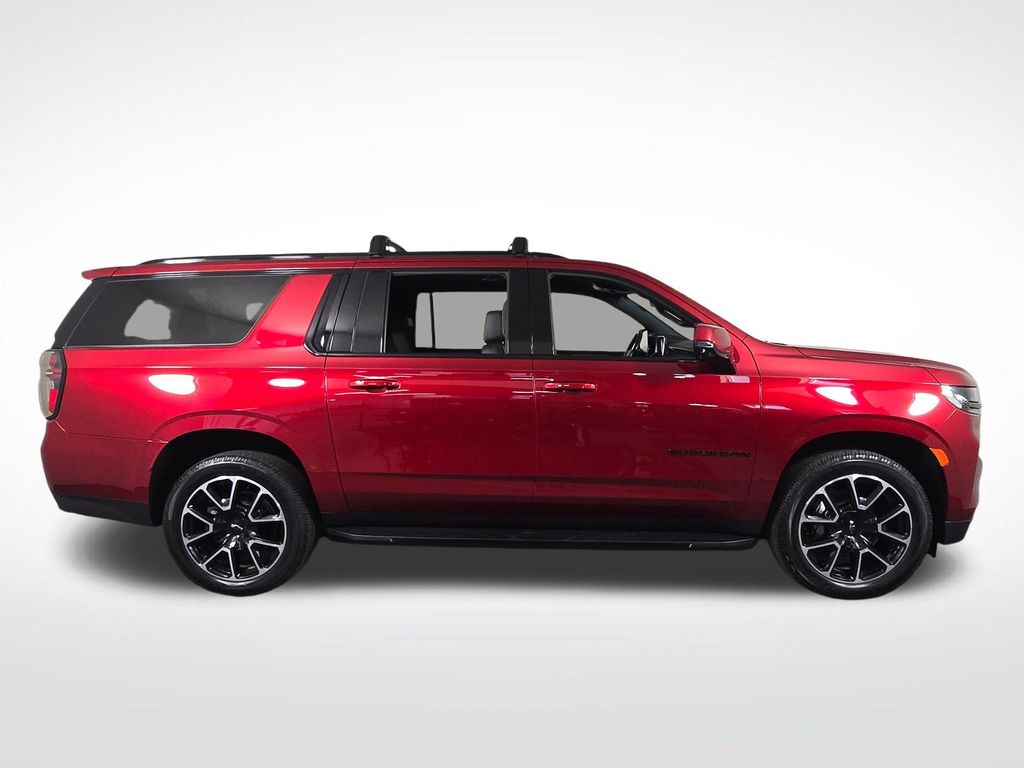 2022 Chevrolet Suburban RST - Photo 9