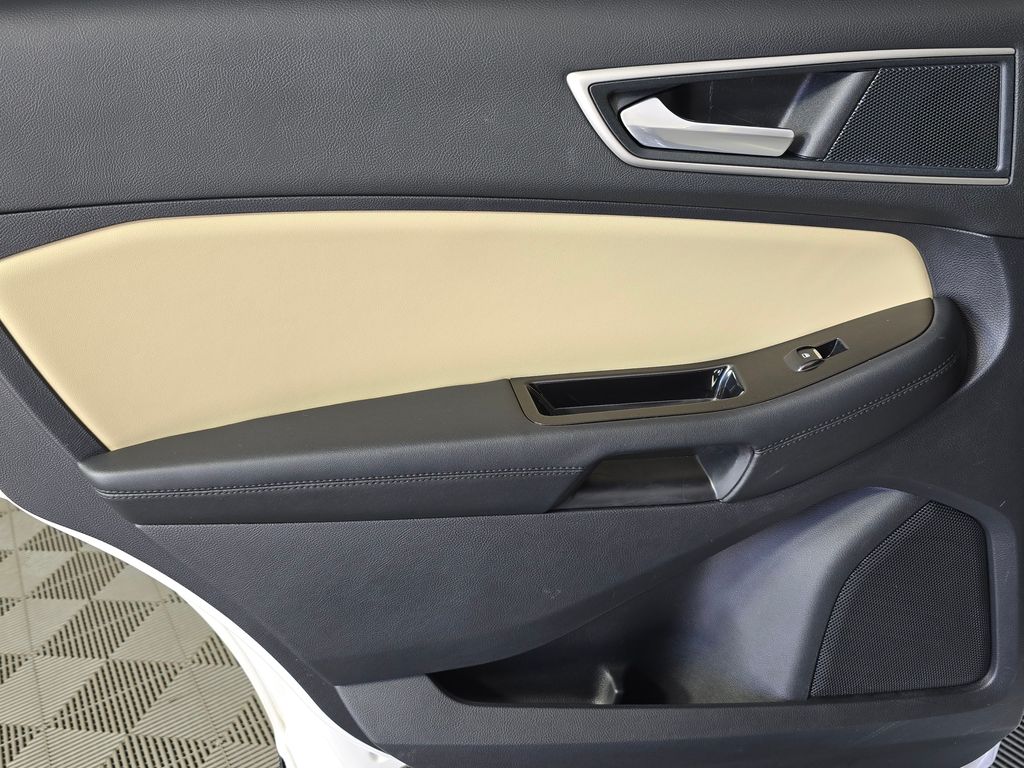 2019 Ford Edge SEL - Photo 35