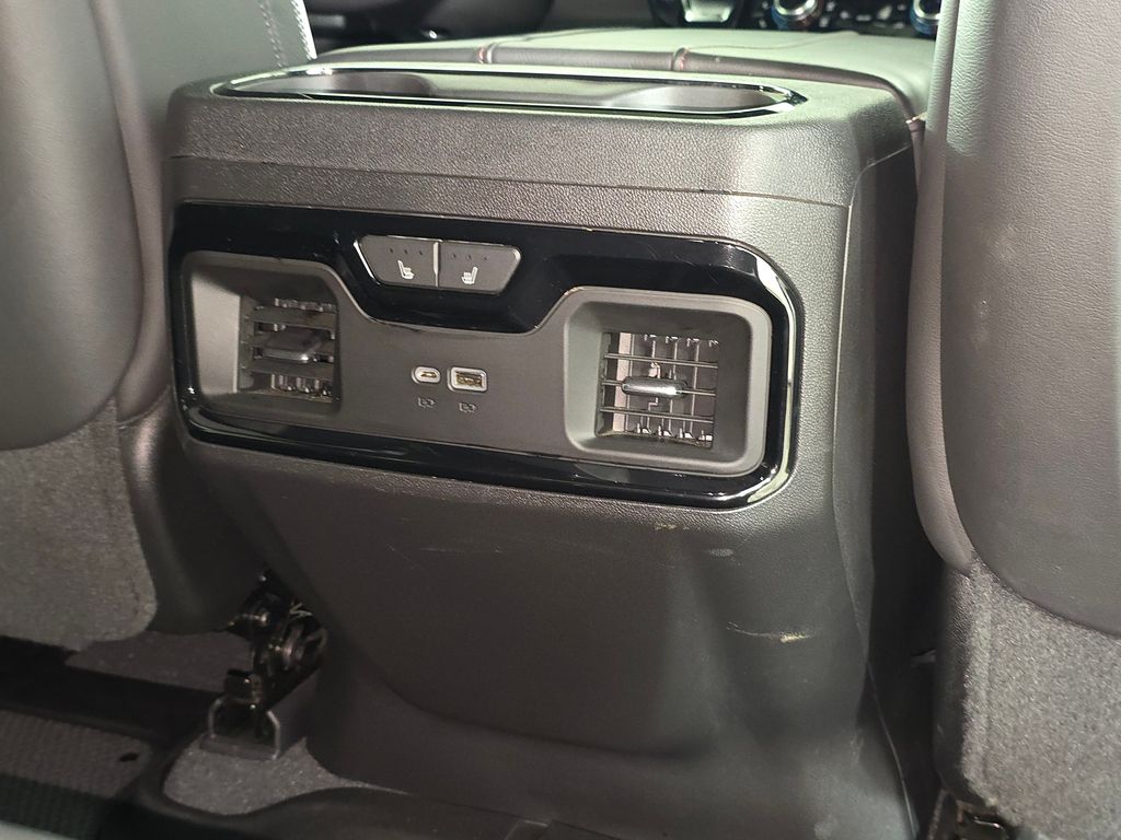 2023 GMC Sierra 1500 AT4X - Photo 16