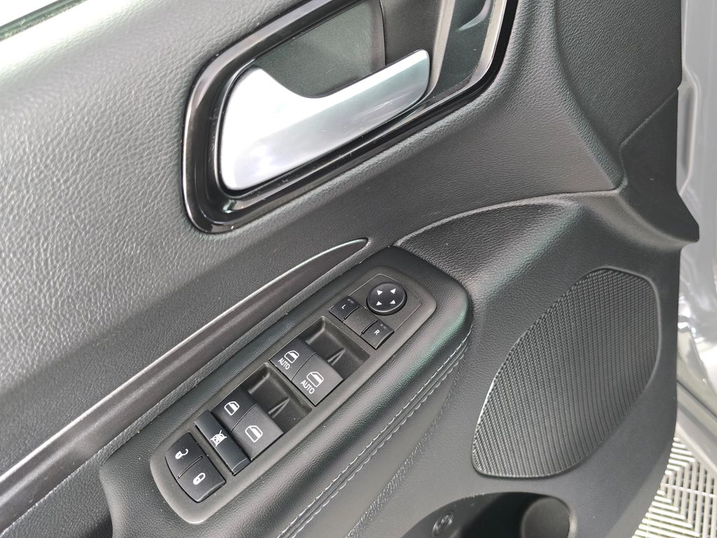 2022 Dodge Durango SXT - Photo 31