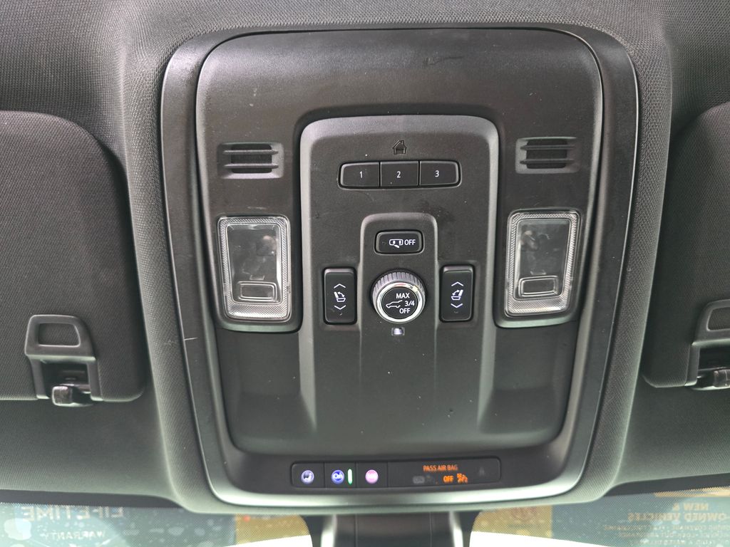 2022 Chevrolet Suburban RST - Photo 29