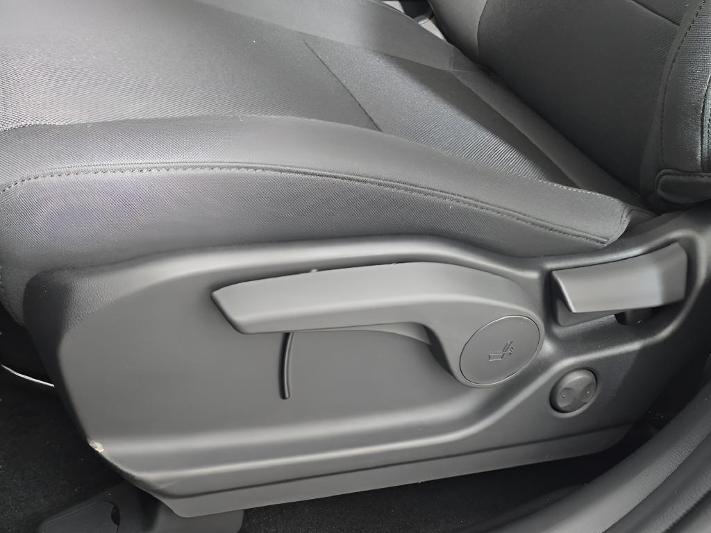 2026 Hyundai Santa Fe SE - Photo 11