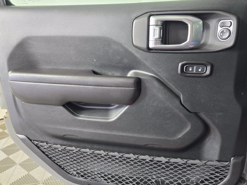 2021 Jeep Wrangler Sport S - Photo 30
