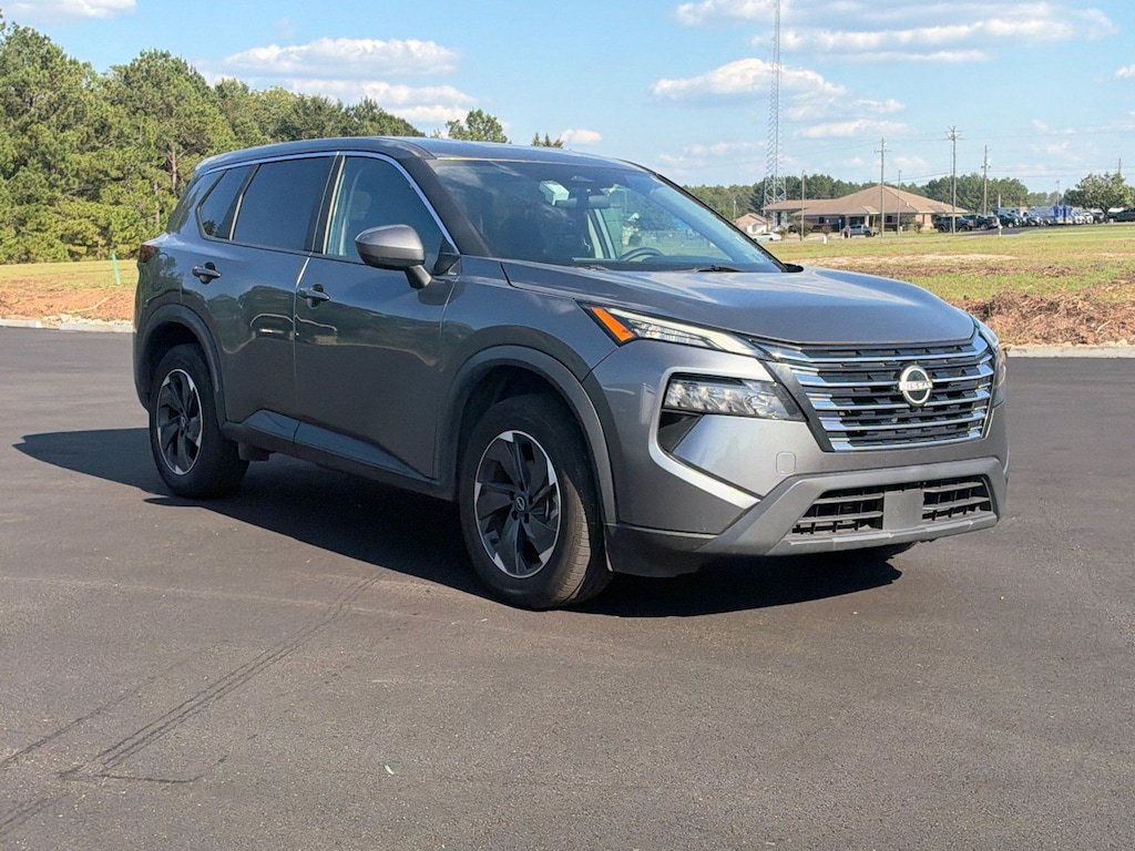 Used 2024 Nissan Rogue SV SUV