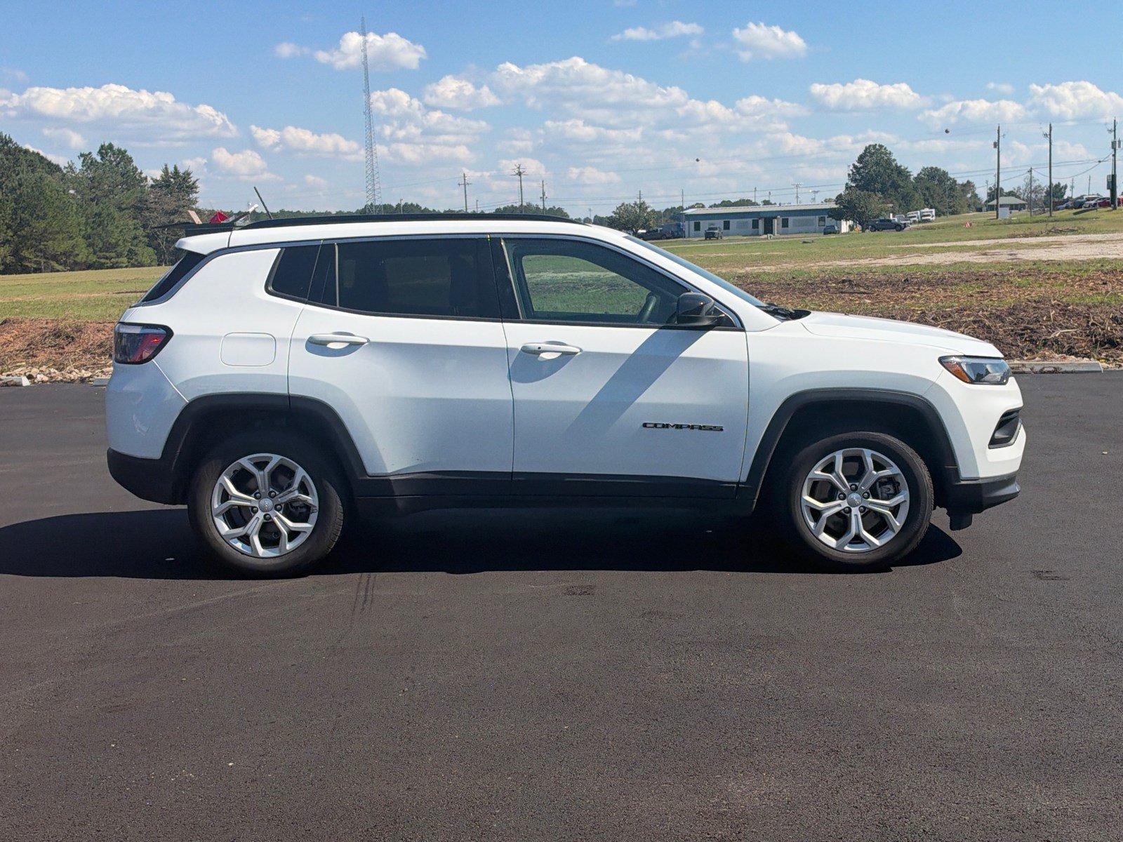 Used 2024 Jeep Compass Latitude SUV