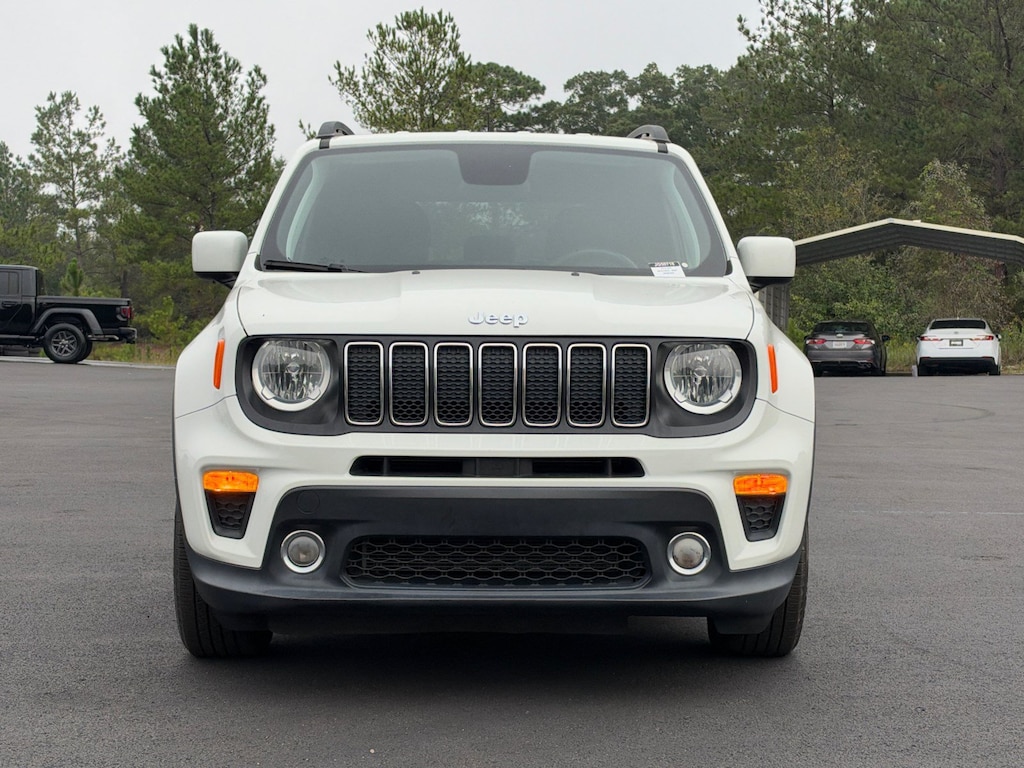 Used 2019 Jeep Renegade Latitude FWD SUV