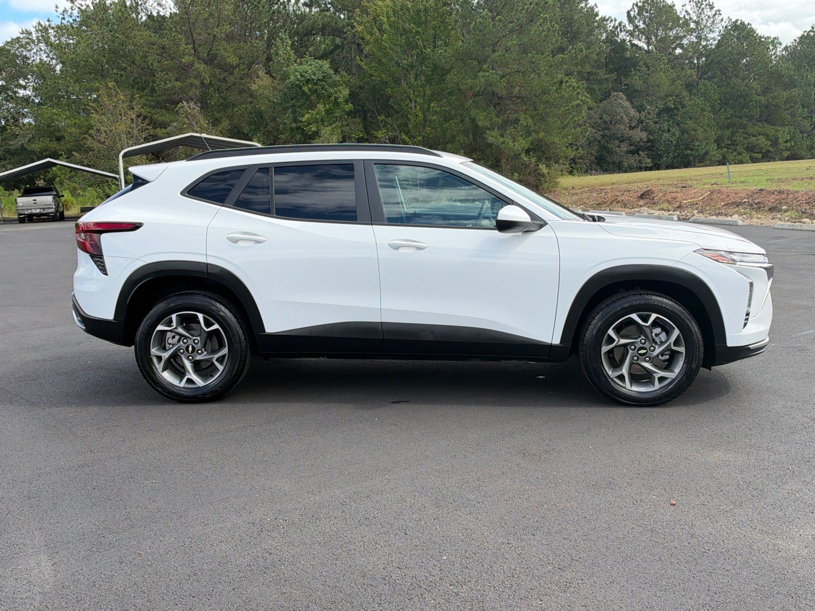 Used 2025 Chevrolet Trax LT SUV