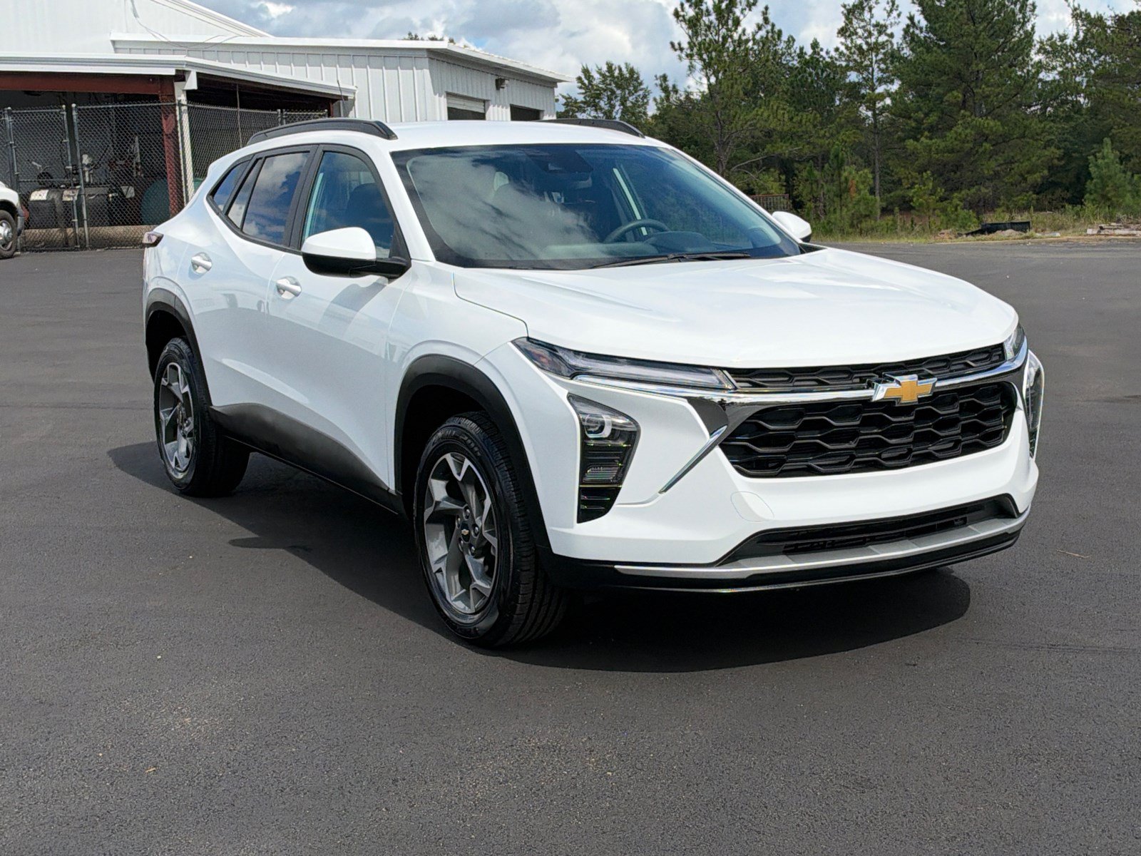 Used 2025 Chevrolet Trax LT SUV