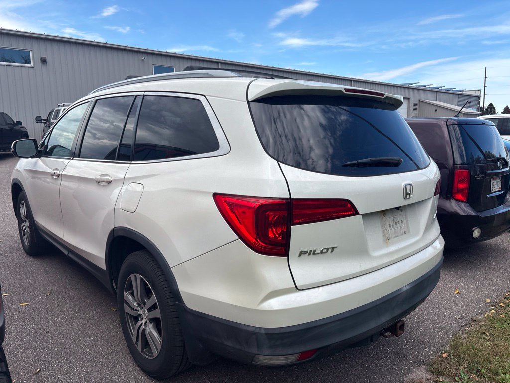 Used 2016 Honda Pilot EX-L with VIN 5FNYF6H71GB026138 for sale in Baraboo, WI